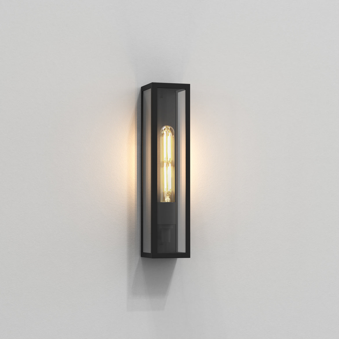 Harvard 350 Wall Light, E27, IP44