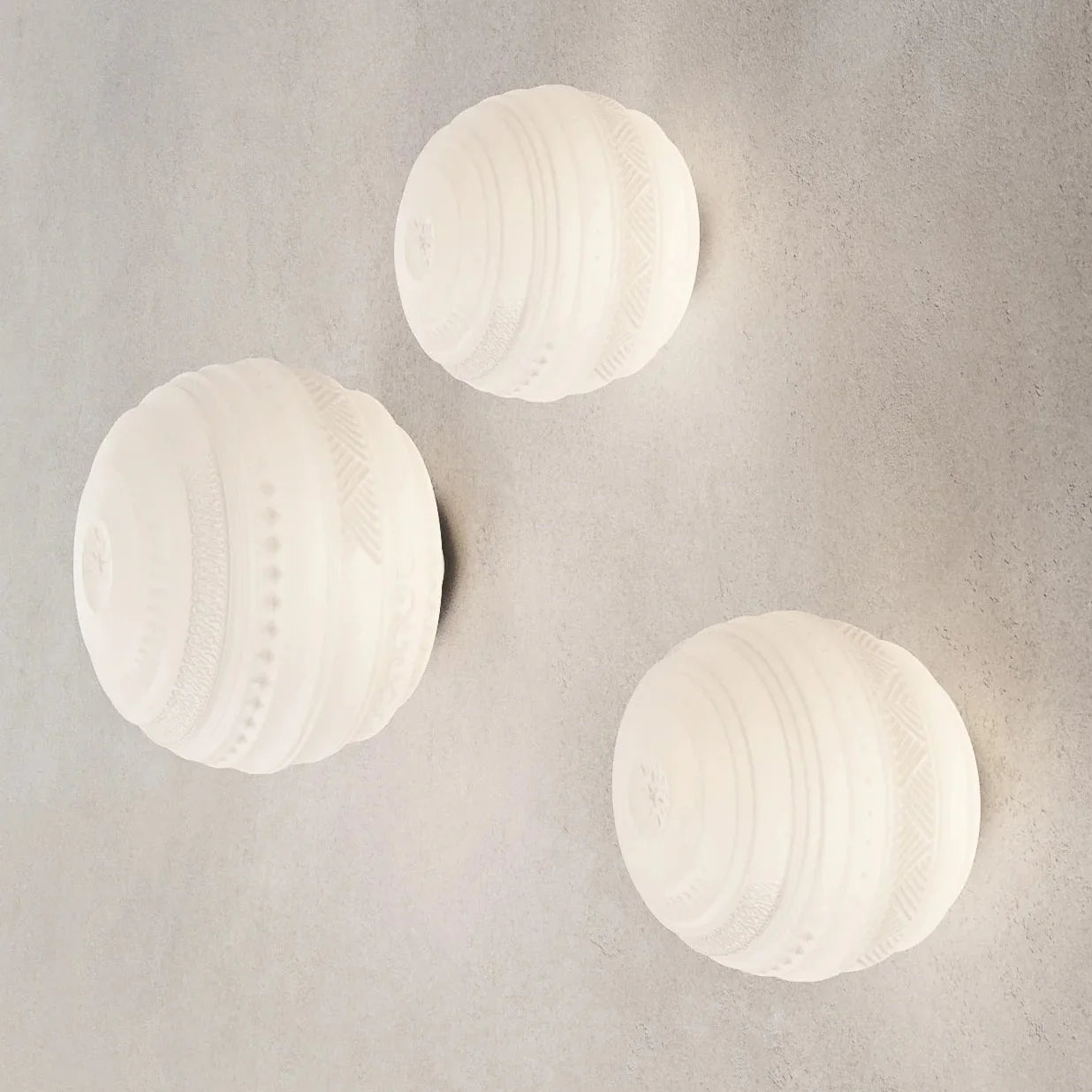 Braille Wall, 25 cm, White Textured Glass with Black Base, E14, Triac Dim, IP20