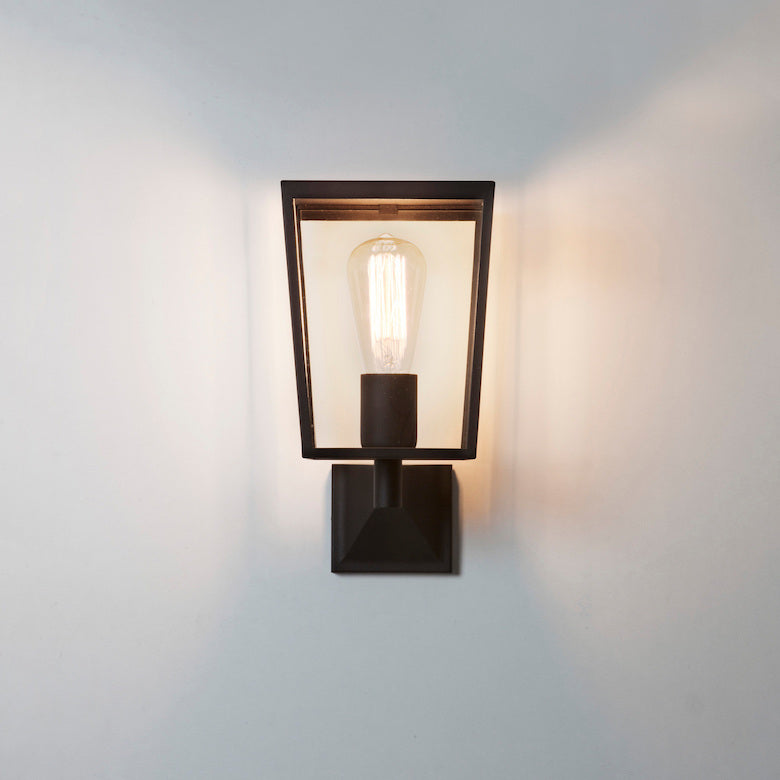 Farringdon Wall Light, E27, IP44