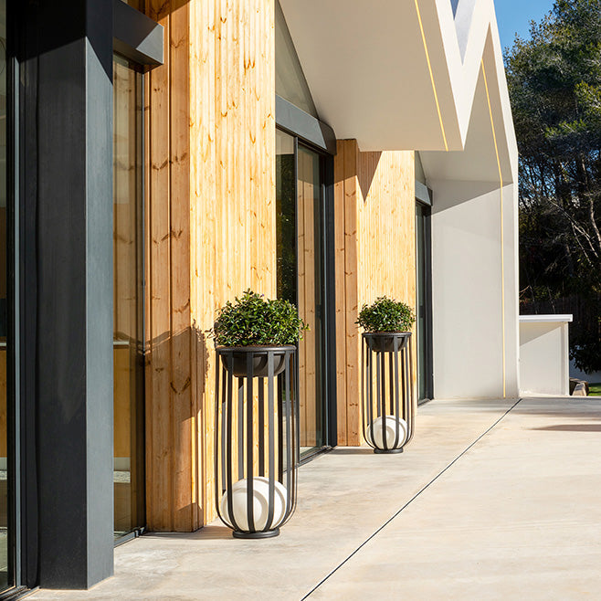 Bols outdoor floor lamp tall in black outside modern house