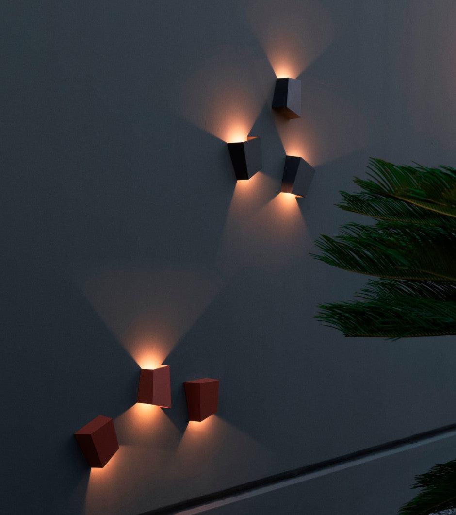 Break Plus Wall, 2 Beam, Small, Red, LED, 2W, IP65