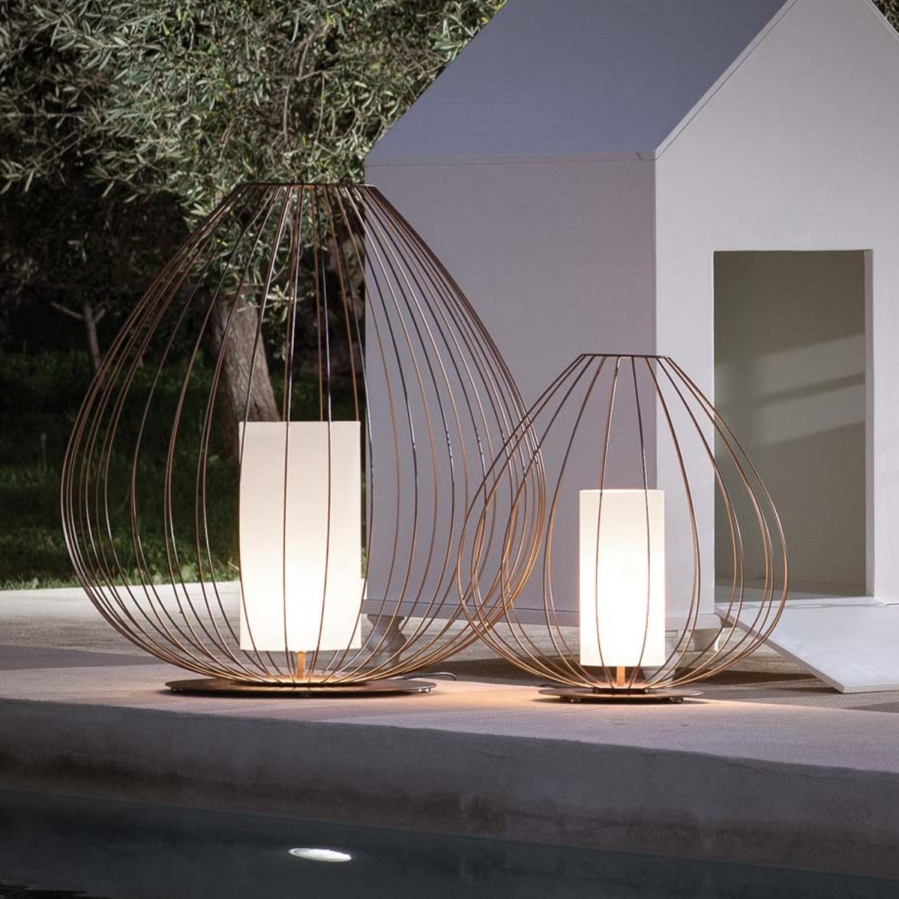 Cell Floor Lamp, Wide, 89 cm H, White Metal with White Poly, E27, IP65