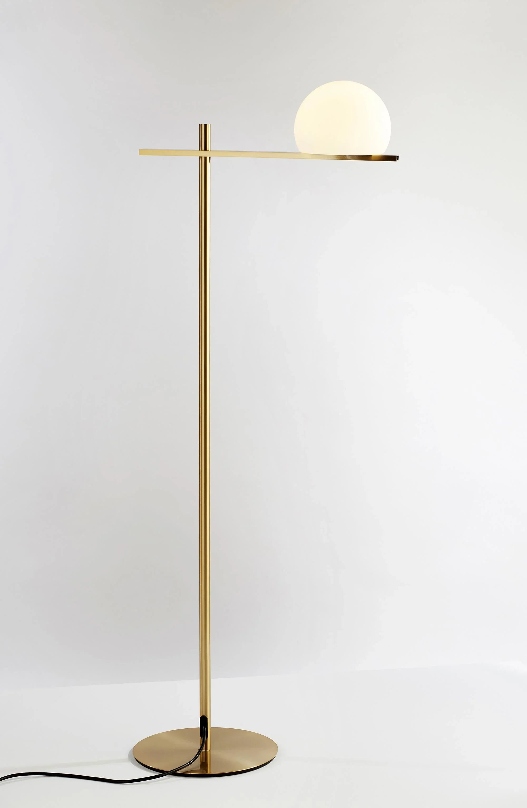 Circ Floor Lamp, Glass Shade with Satin Gold, LED, IP20