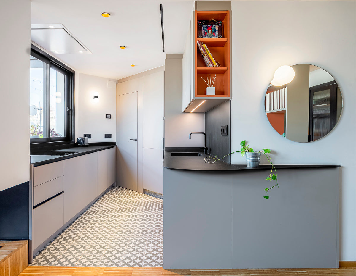 Circ Mirror Light, 70 cm ø, LED, Triac Dim, IP44