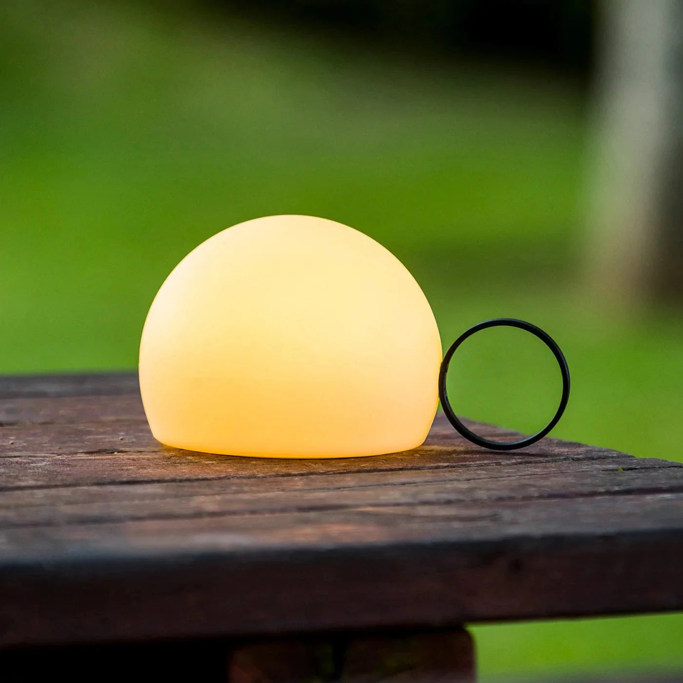 Circ Wireless Table Lamp, Poly Shade with Small Rust Ring, LED, IP67