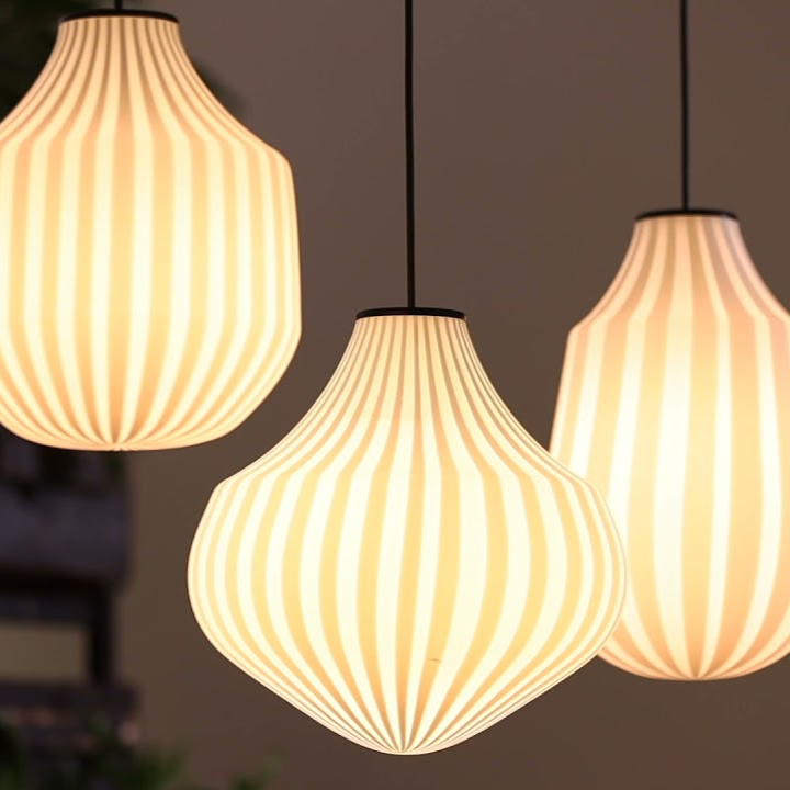 Circus pendant light, white filigree handblown glass, round, E27, Triac Dim, IP20