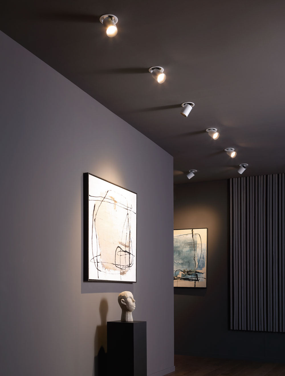 Cuckoo Extendable Spot Light, Adjustable, 90, White with Gold, 11W, LED, Dim, IP40