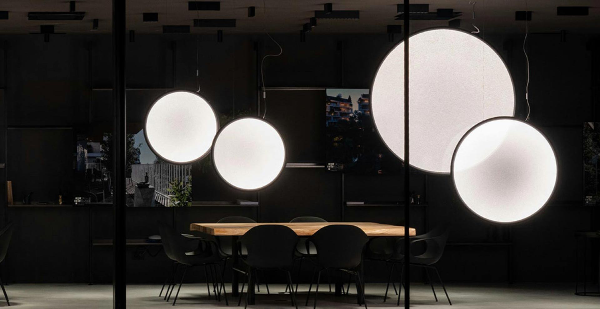 Discovery Pendant, Round Vertical, LED Tunable White, App Dim, IP20