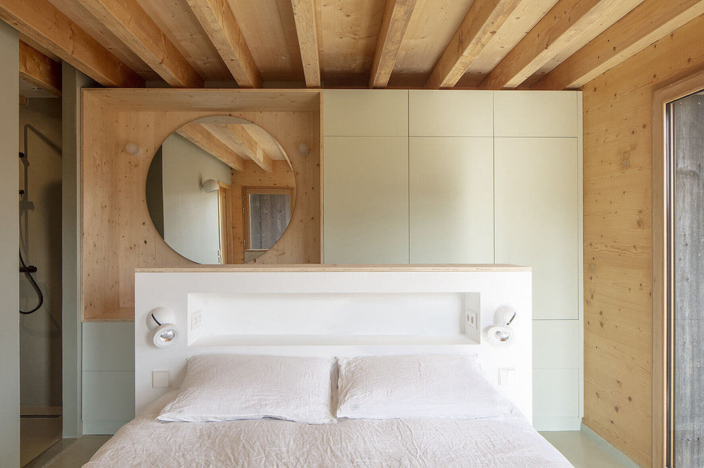 Dodot Adjustable Ceiling or Wall Spot Light, White, LED, Phase Dim, IP20