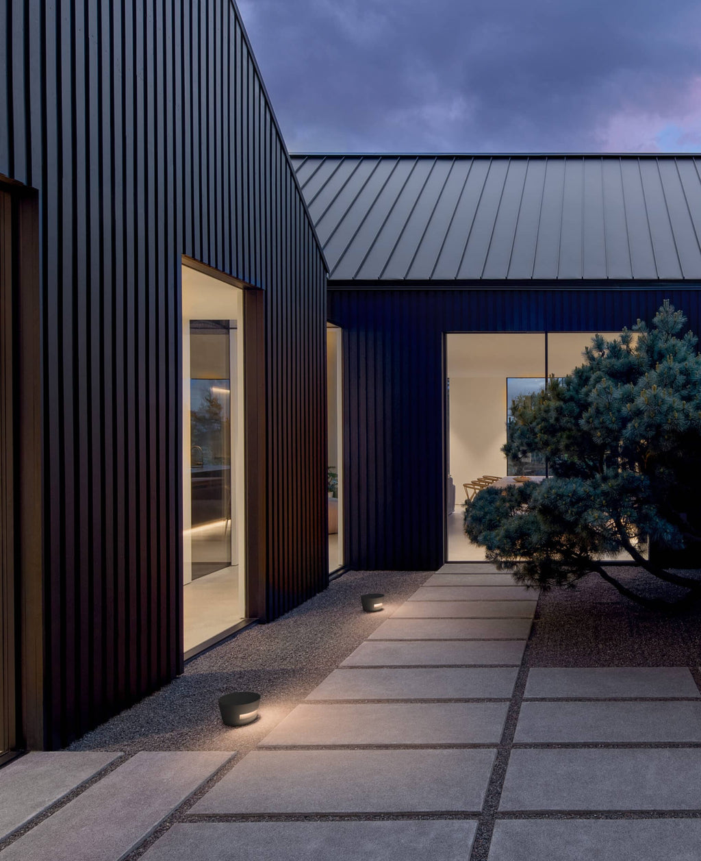 Dots Bollard, Small, Halo, Graphite Black, LED, IP65