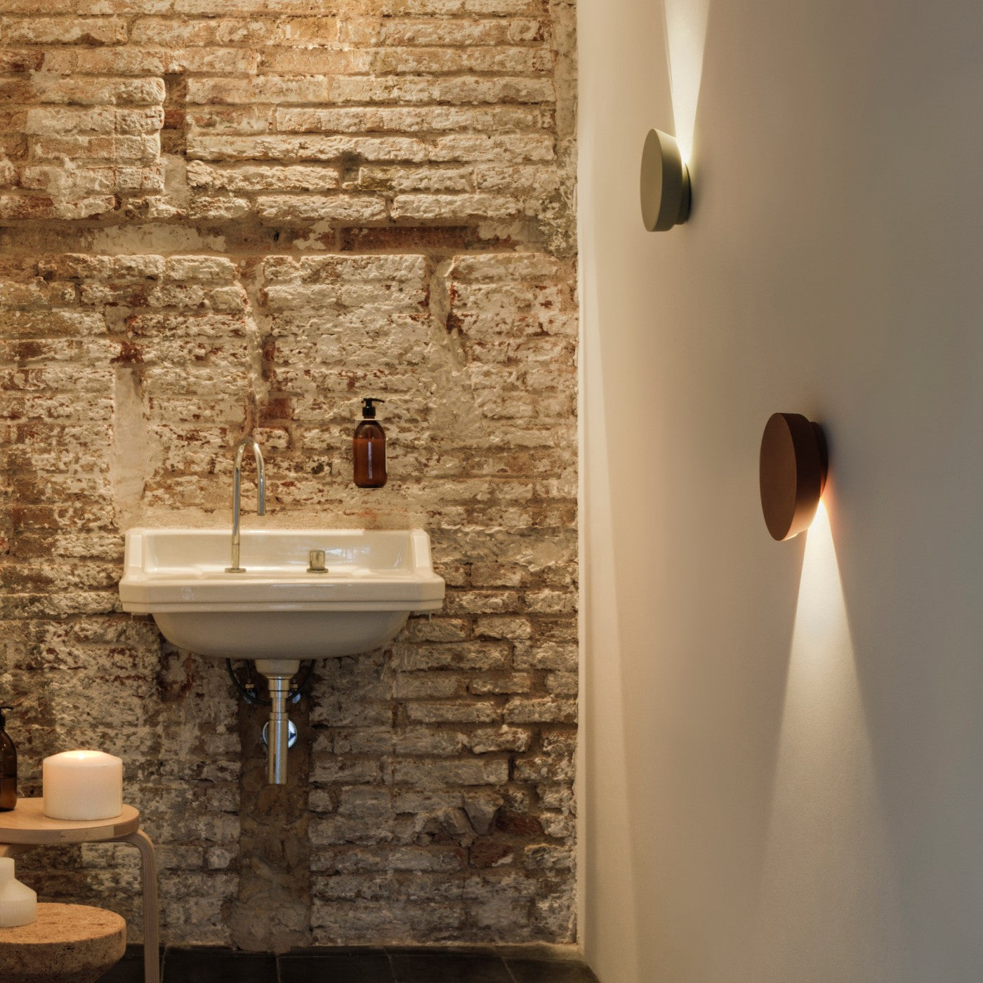 Dots Wall, Directional, Adjustable, Terracotta Red, 5.75W, LED, Dim