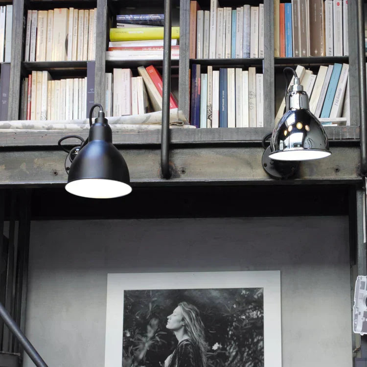 Gras-N304-Wall-Black-and-Chrome-on-Bookcase