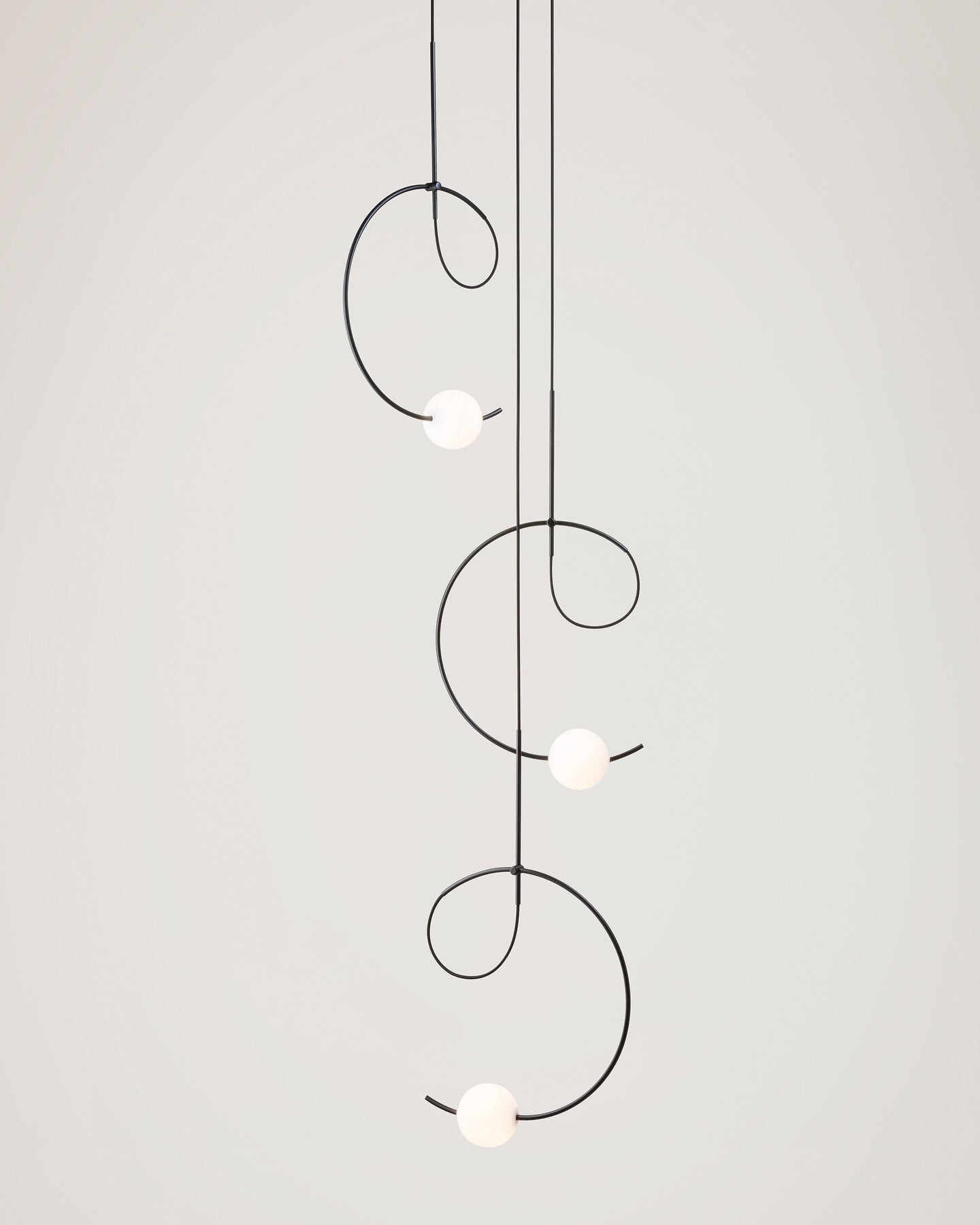 Loop Pendant, Triple Cluster, White Glass with Black, LED, Triac Dim, IP20