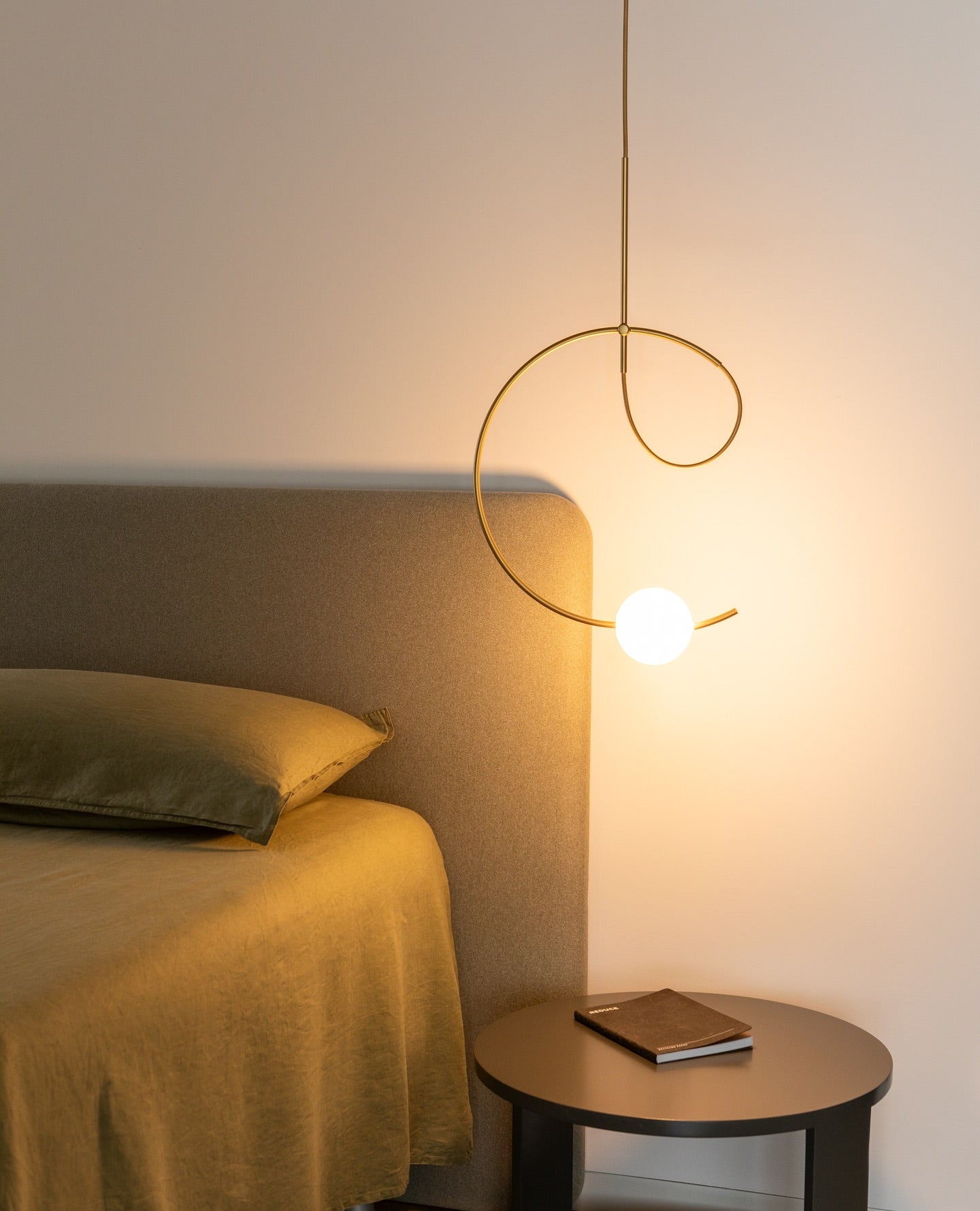 Loop Pendant, Triple Cluster, White Glass with Gold, LED, Triac Dim, IP20