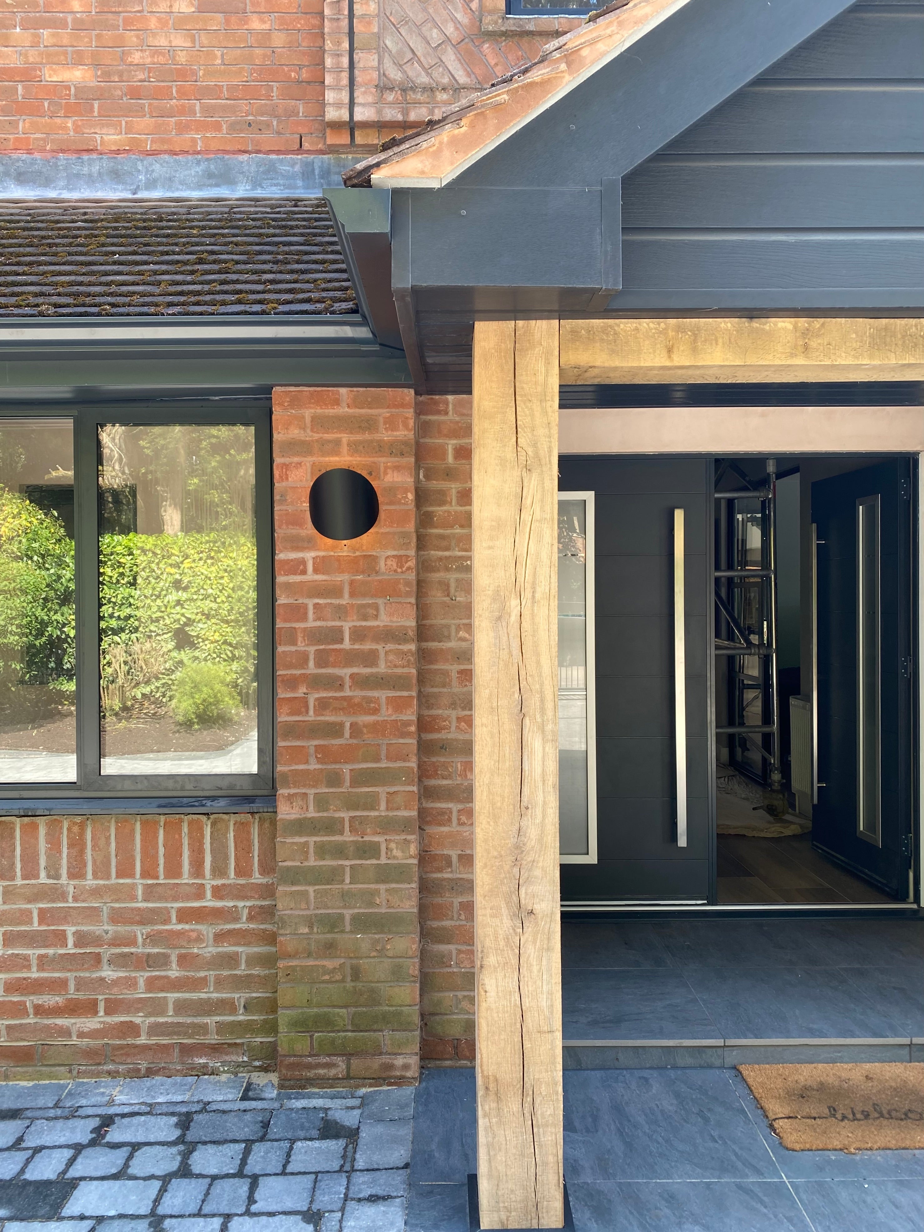 Lune Wall Light, White, LED, Triac Dim, IP65 Outdoor