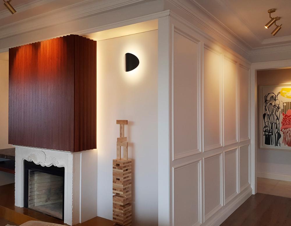 Lune Wall Light, White, LED, Triac Dim, IP65 Indoor