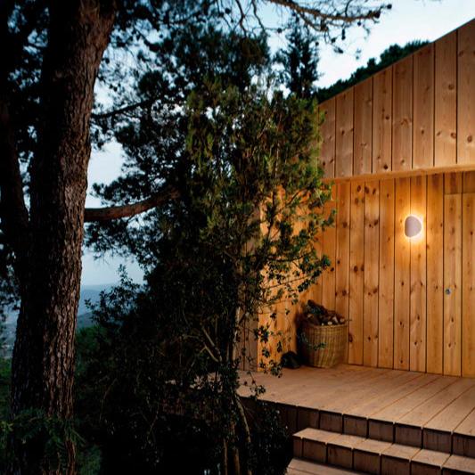 Lune Wall Light, White, LED, Triac Dim, IP65 Outdoor