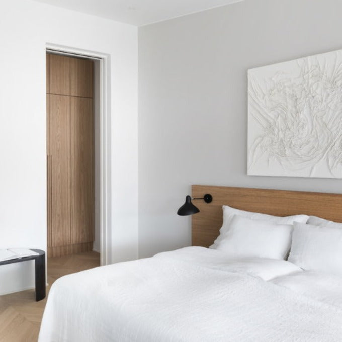 Mantis BS5 Adjustable Mini Wall, Black, LED, On/Off, IP20