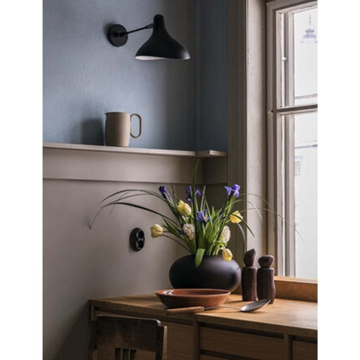 Mantis BS5 Adjustable Mini Wall, Black, LED, On/Off, IP20