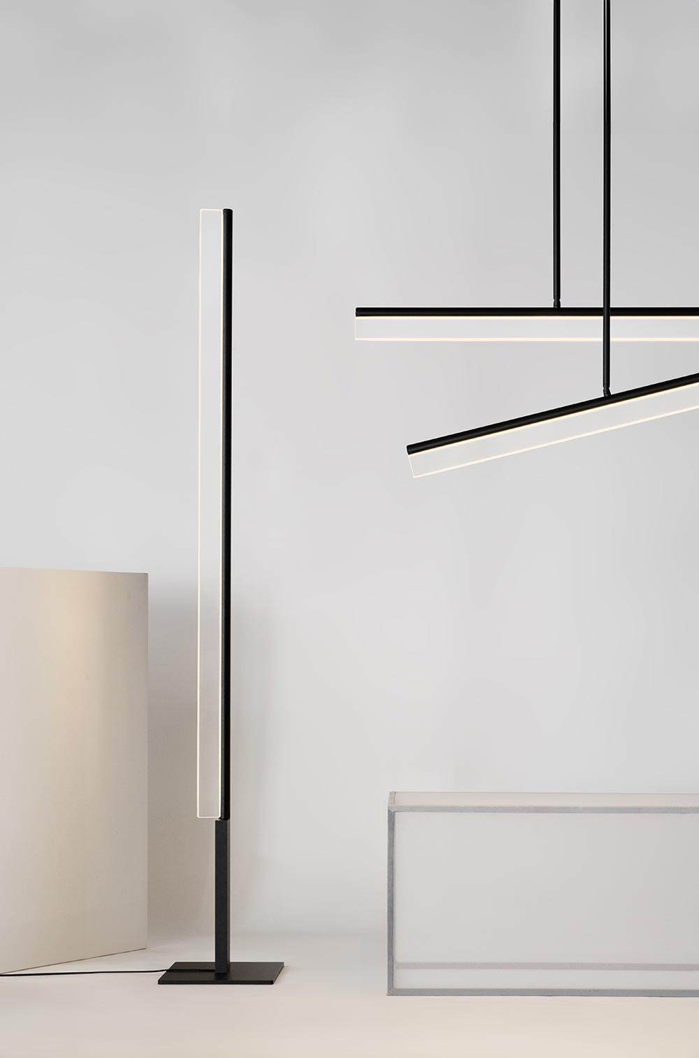 Napier Linear Pendant, Black and Crystal, Adjustable, LED, IP20