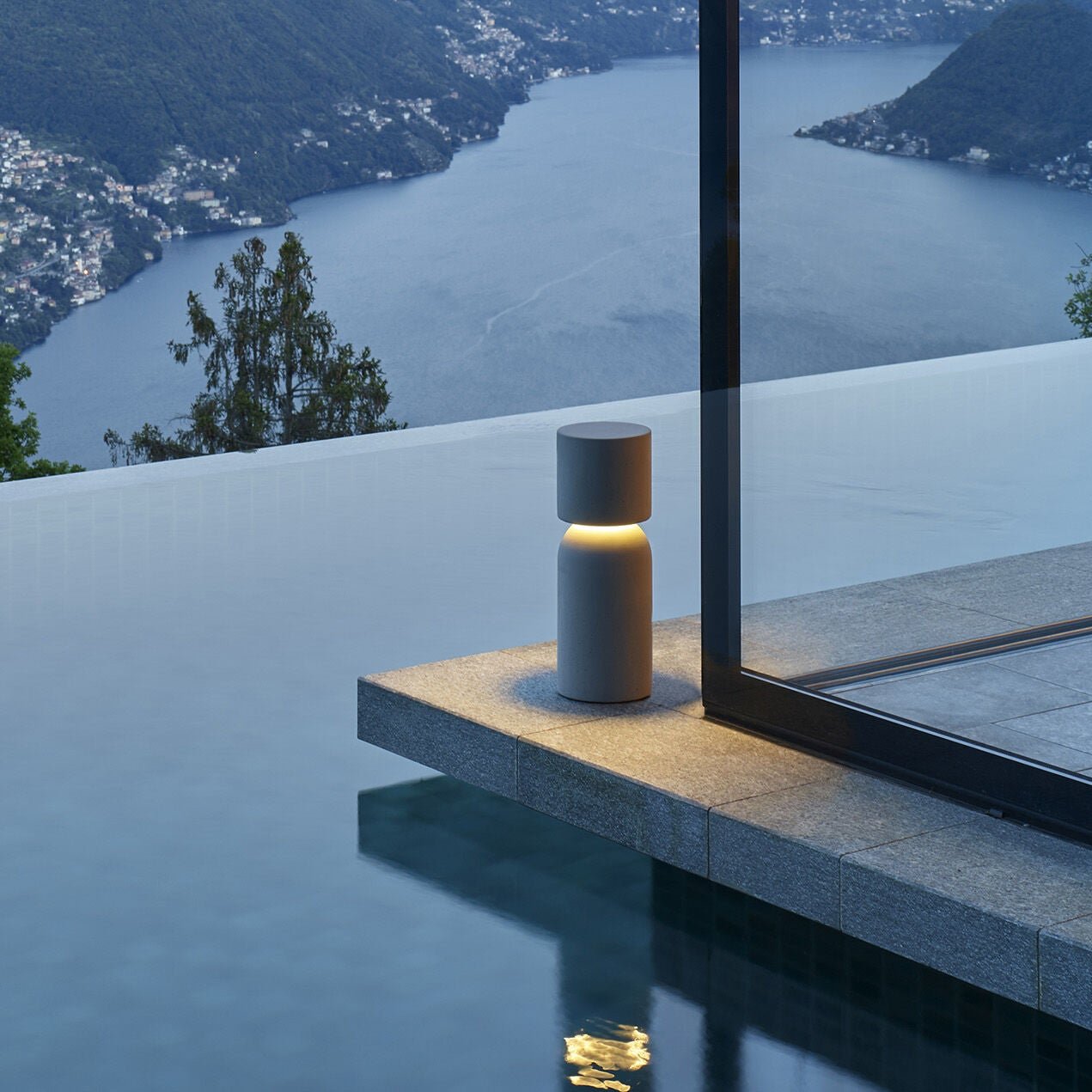 Nui Bollard, Concrete, LED, 14W, DALI Dim or On/Off, IP65