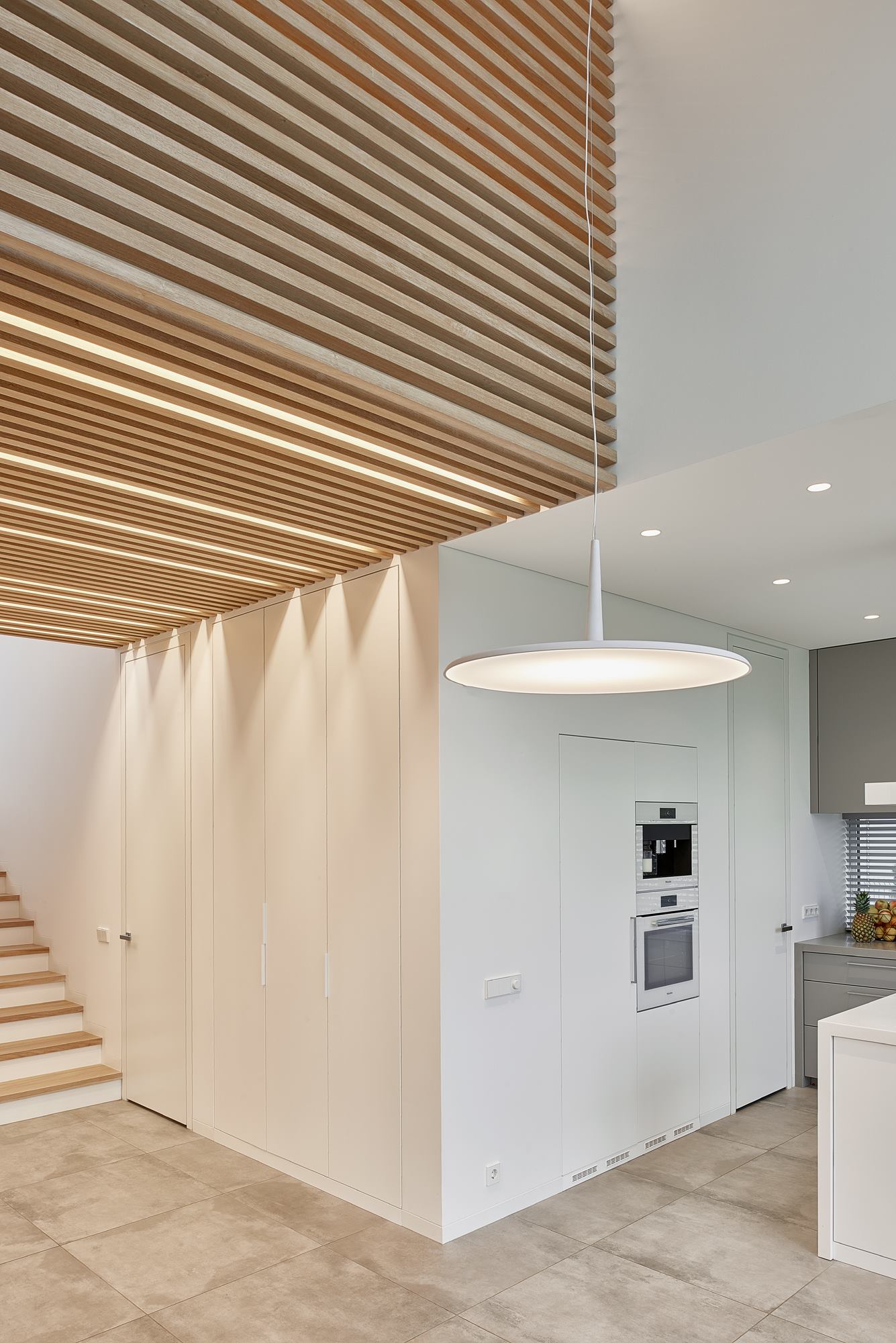 Skan Pendant, 60 cm, White, 13.9W, LED, Dim