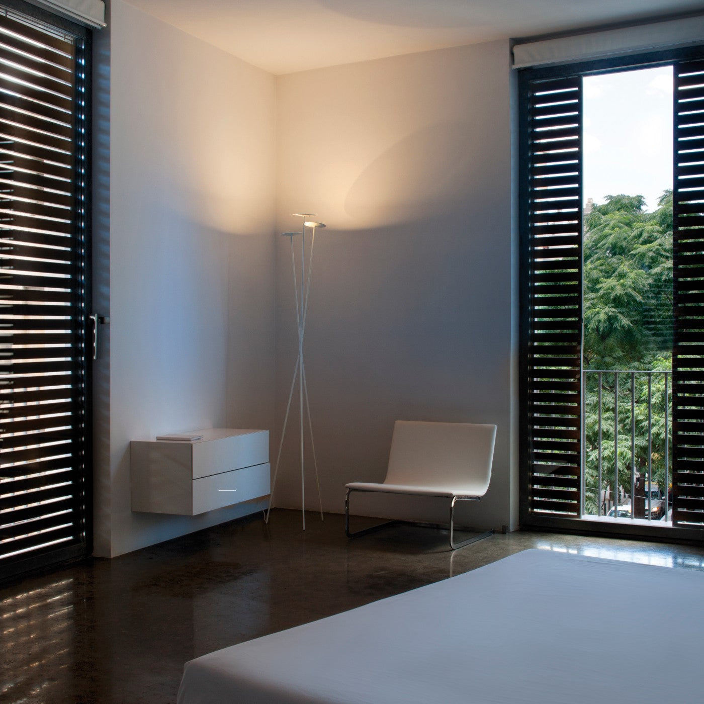 Skan Floor Lamp, Black, 27.6W, LED, Floor Dimmer