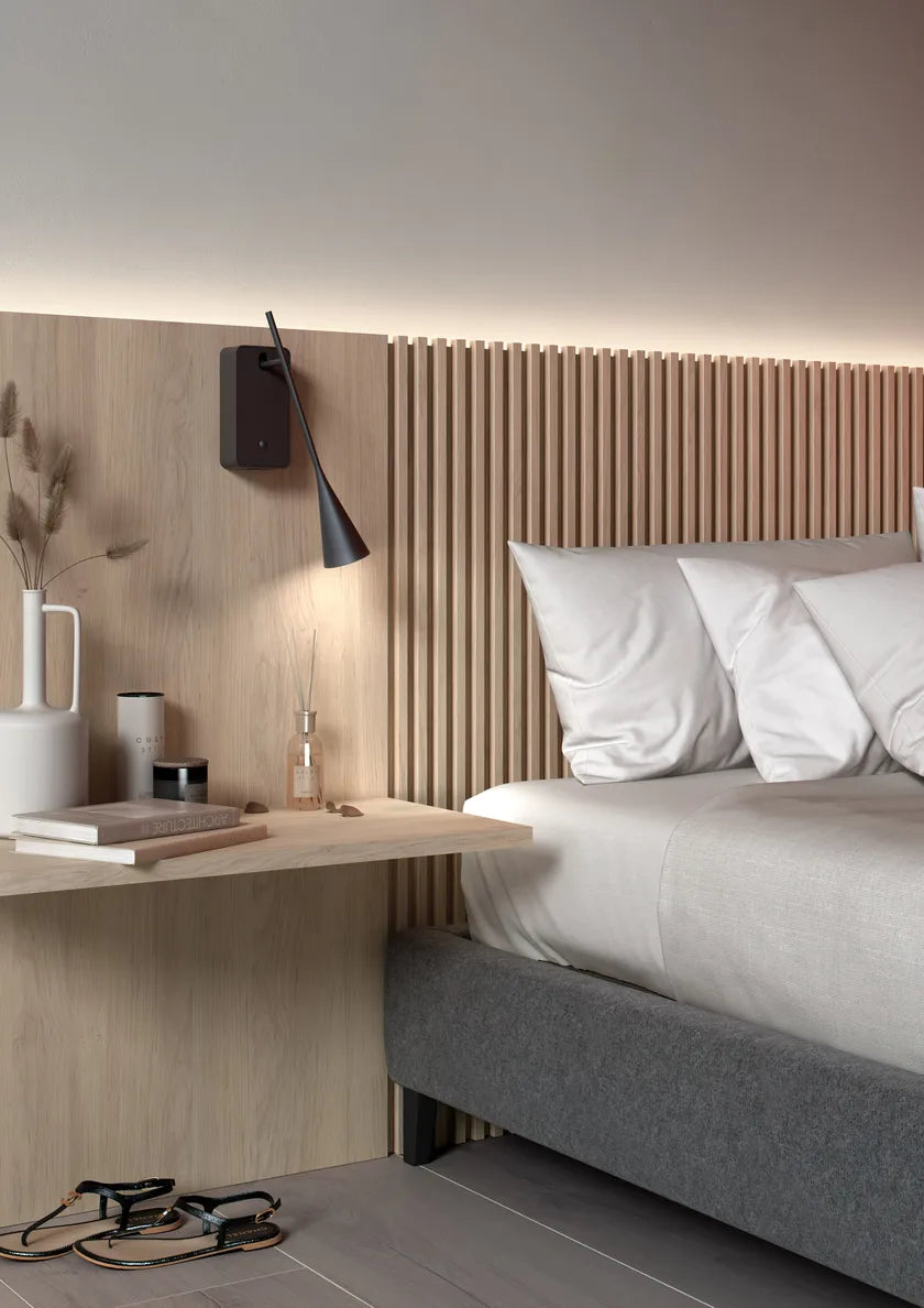 Skybell Wall, Adjustable, Black, LED, 4.2W, Thumbswitch and USB Port, IP20