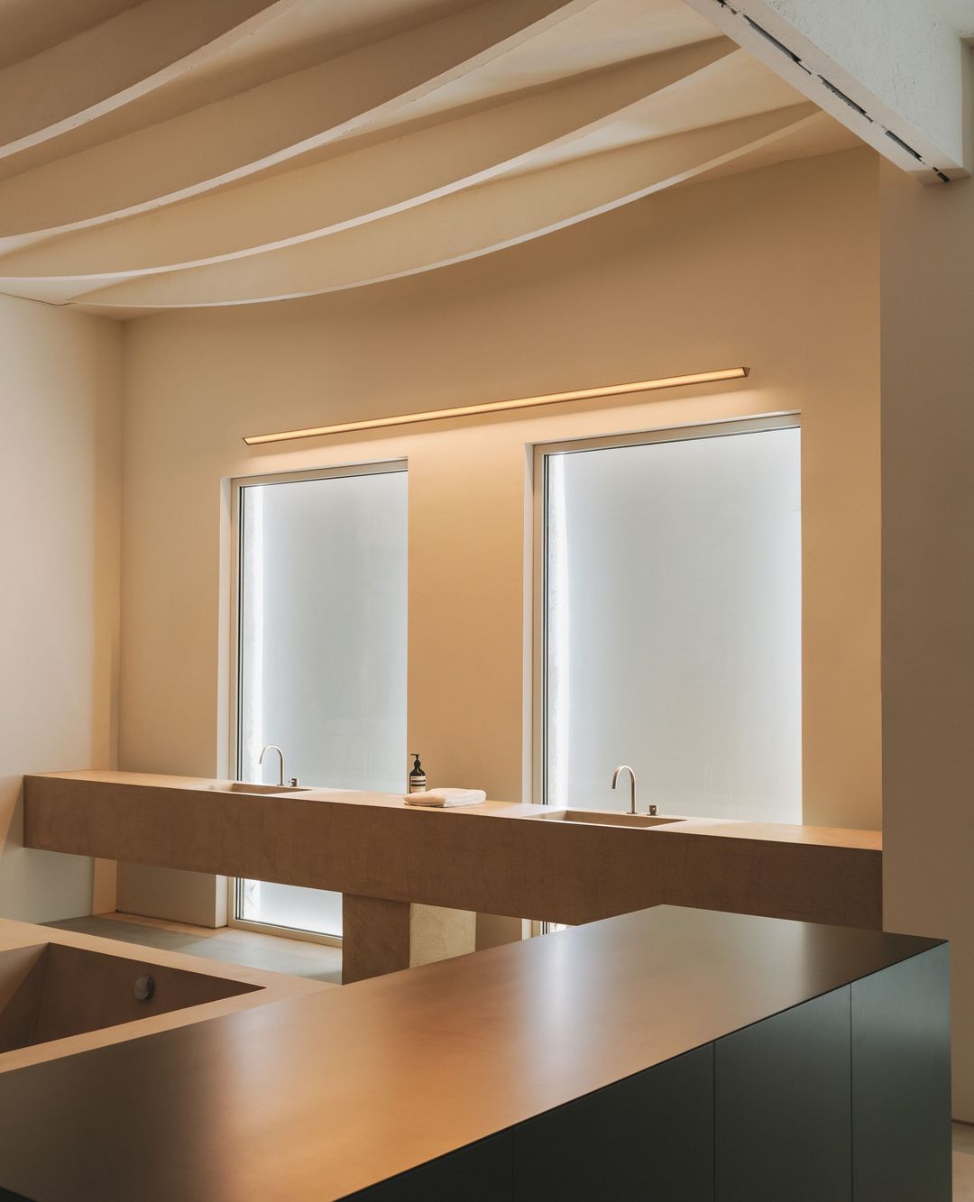 Spa Ceiling or Wall, 121 cm, LED, Dimmable, IP44