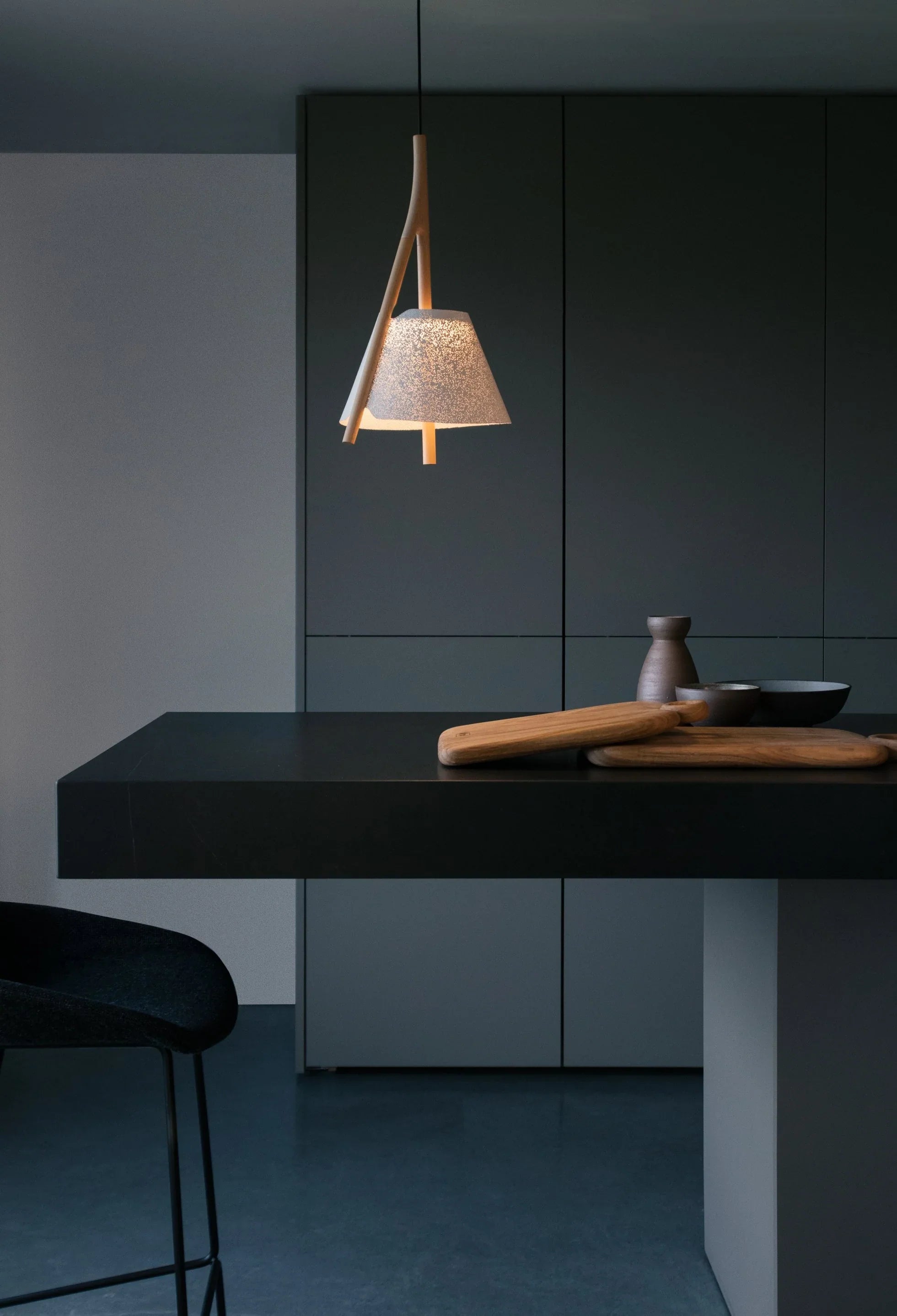 Cambo Pendant, Black, IP20, Phase Cut Dim