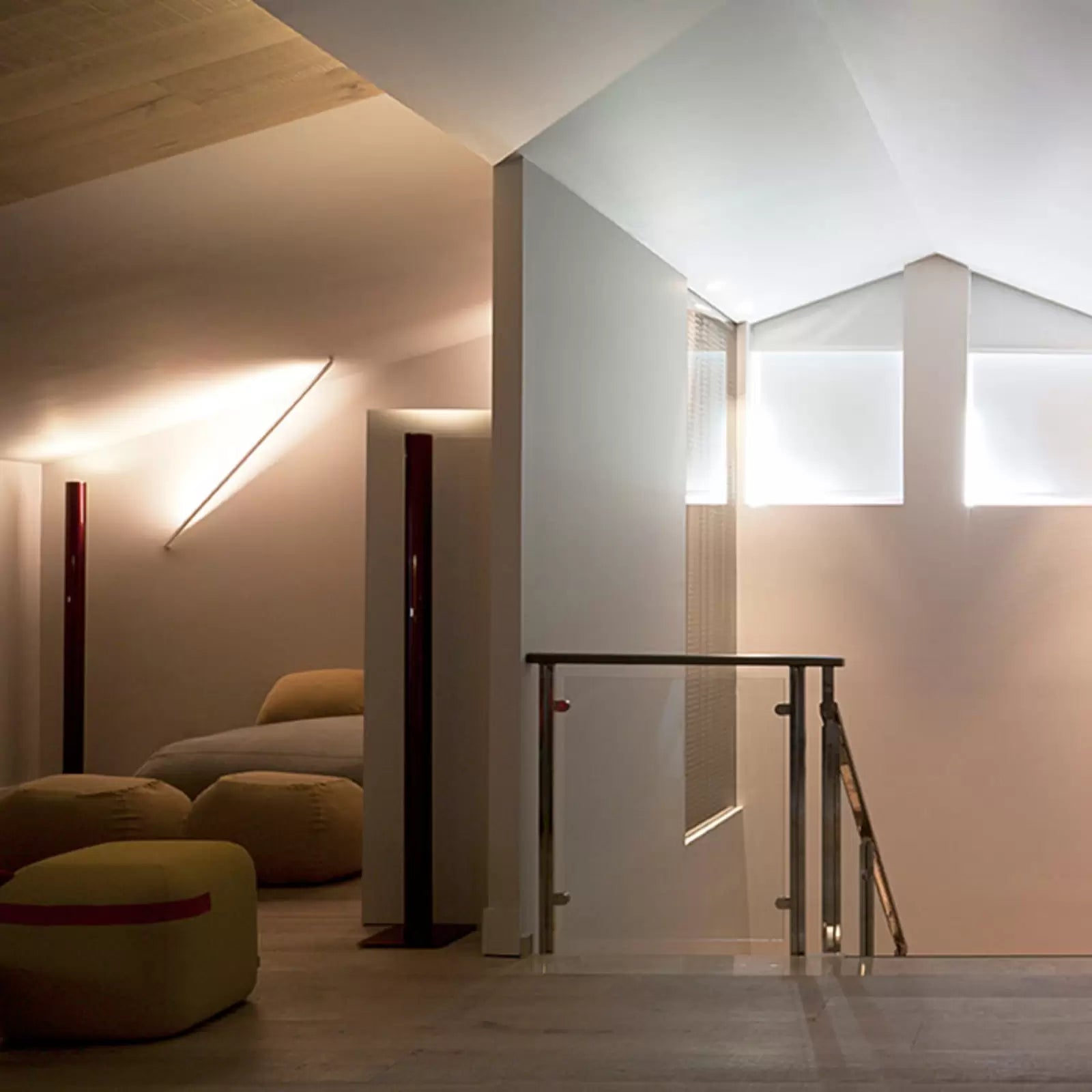 ilio Floor Lamp, Black, LED, App and Touch Dim, IP20